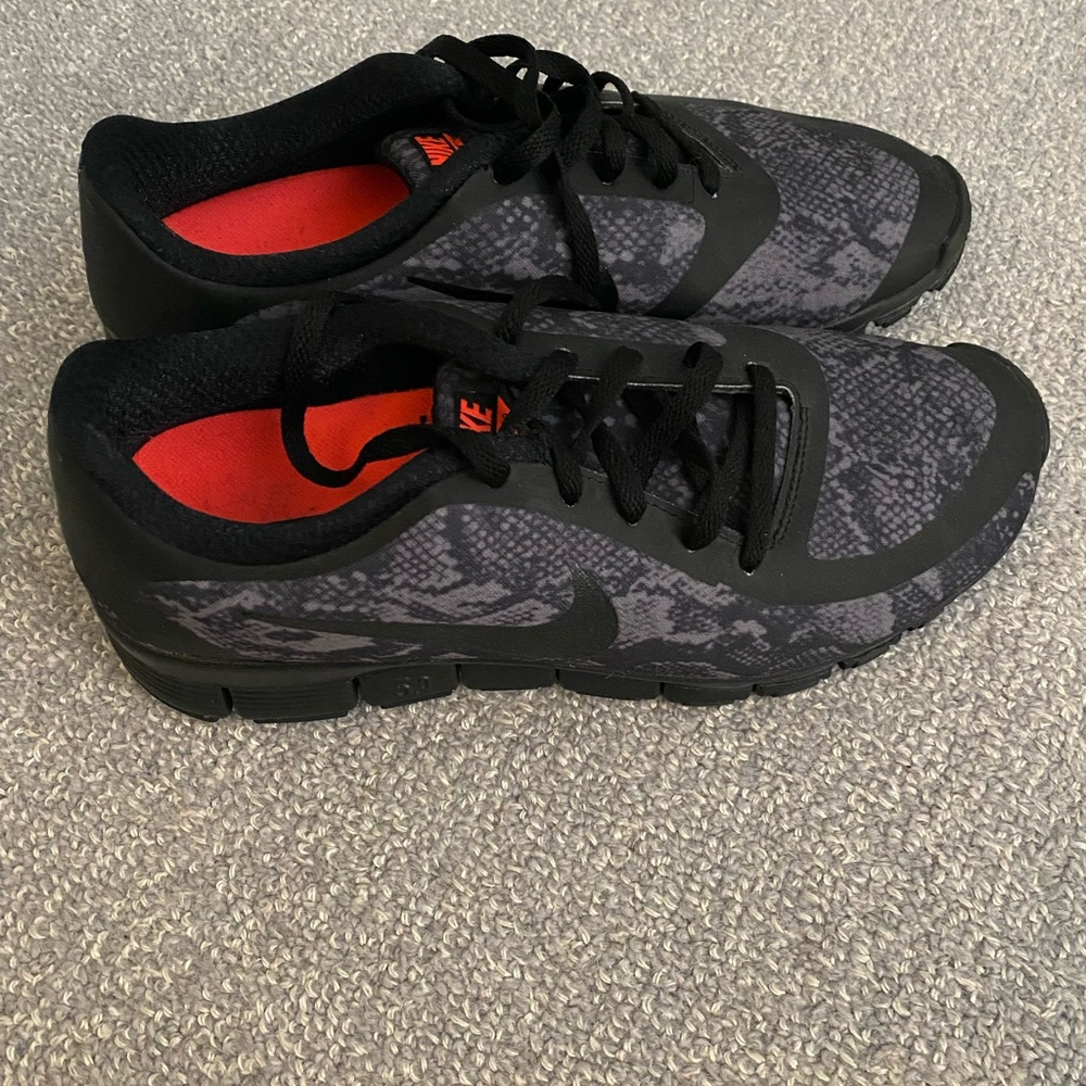 Nike size 8.5 sneakers